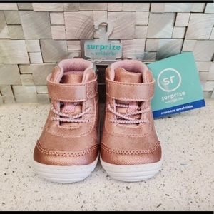 New with tags size 3 stride rite shoes